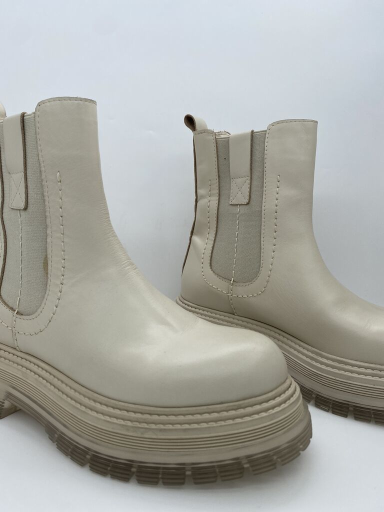 Cream Faux Leather Chunky Sole Chelsea Boot
