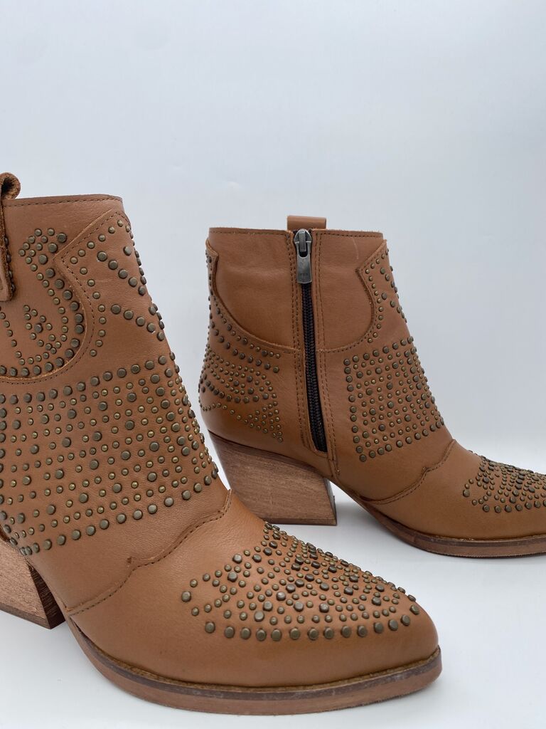 The Kind Nappa Tabacco