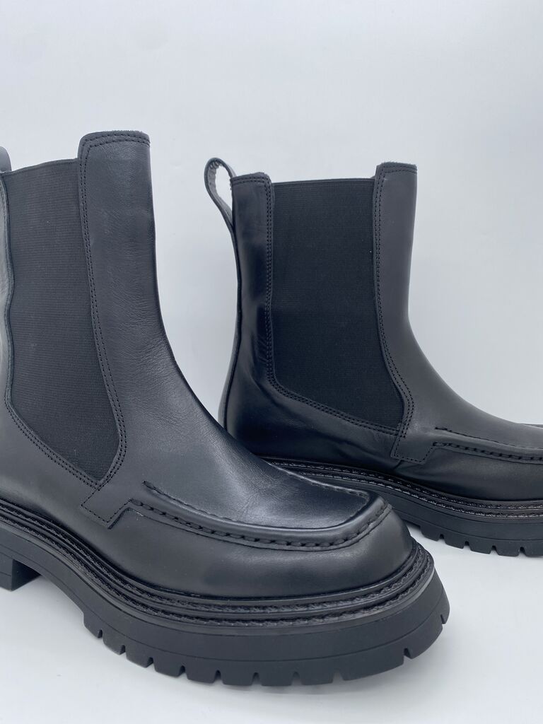 Black Leather Ankle Boot with Chunky Sole