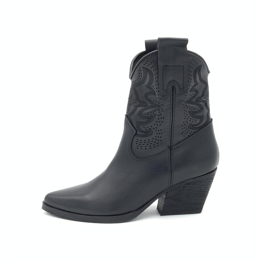 Black Leather Western Ankle Boots with Heel