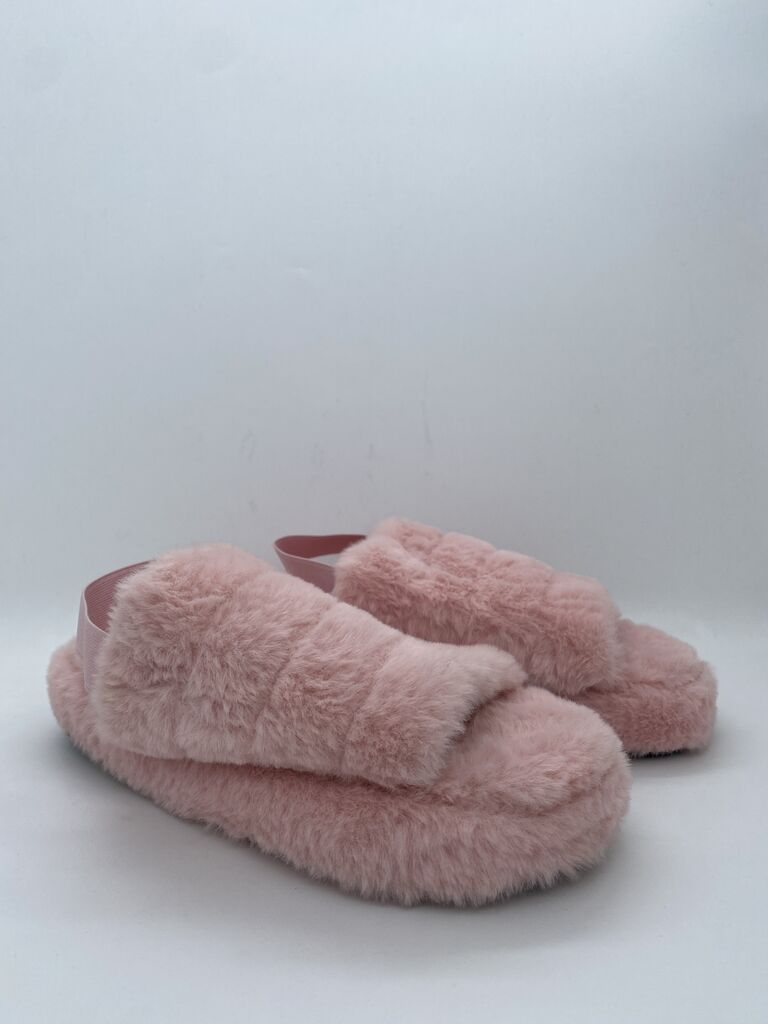 Blush Plush Slippers with Open-Toe Design