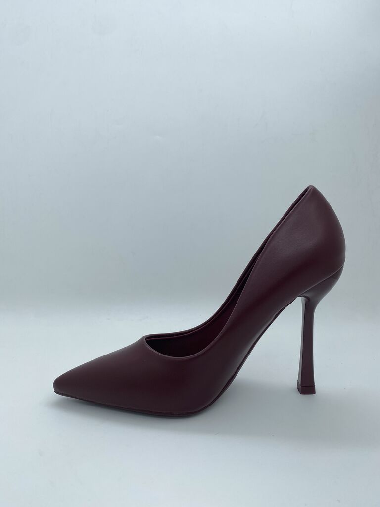 Burgundy Patent Pumps with Elegant Heel