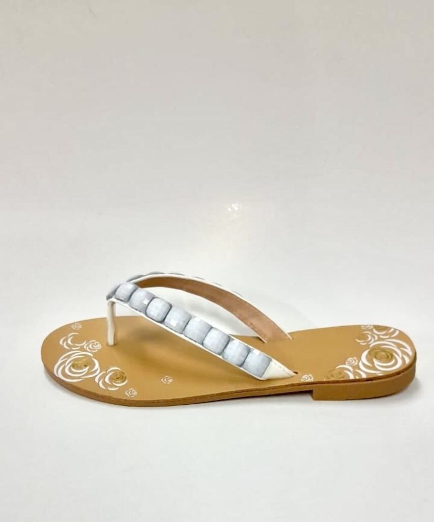 Slipper Stone WHITE