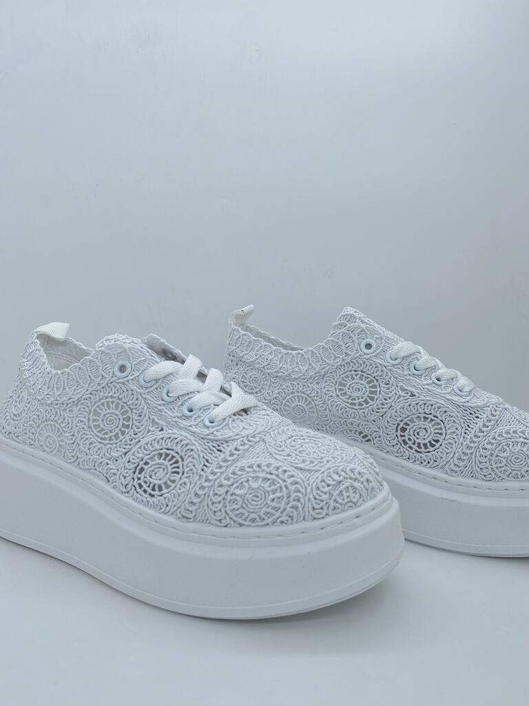 Sneaker Embroidery WHITE