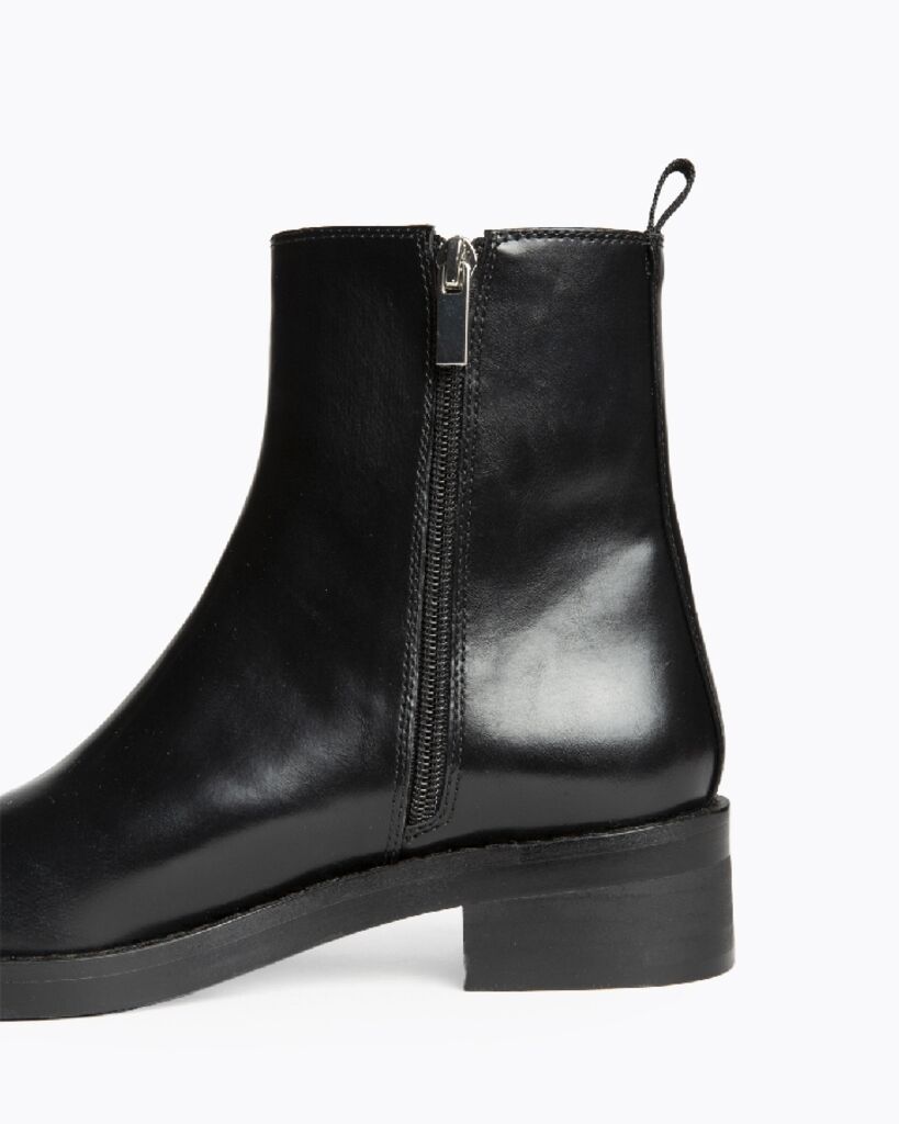 Black Leather Ankle Boot with Elastic Gusset