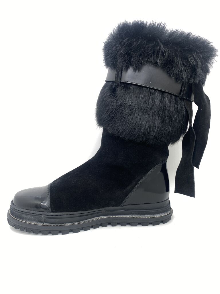 Black Faux Fur Trim Boots with Buckle Detail