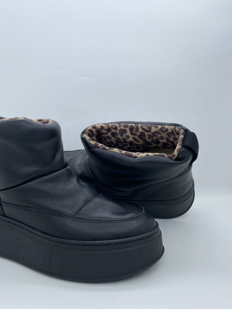 Black Quilted Platform Boot with Shearling Lining