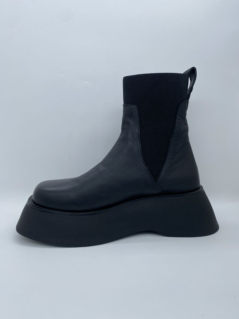 Rocky Nappa BLACK