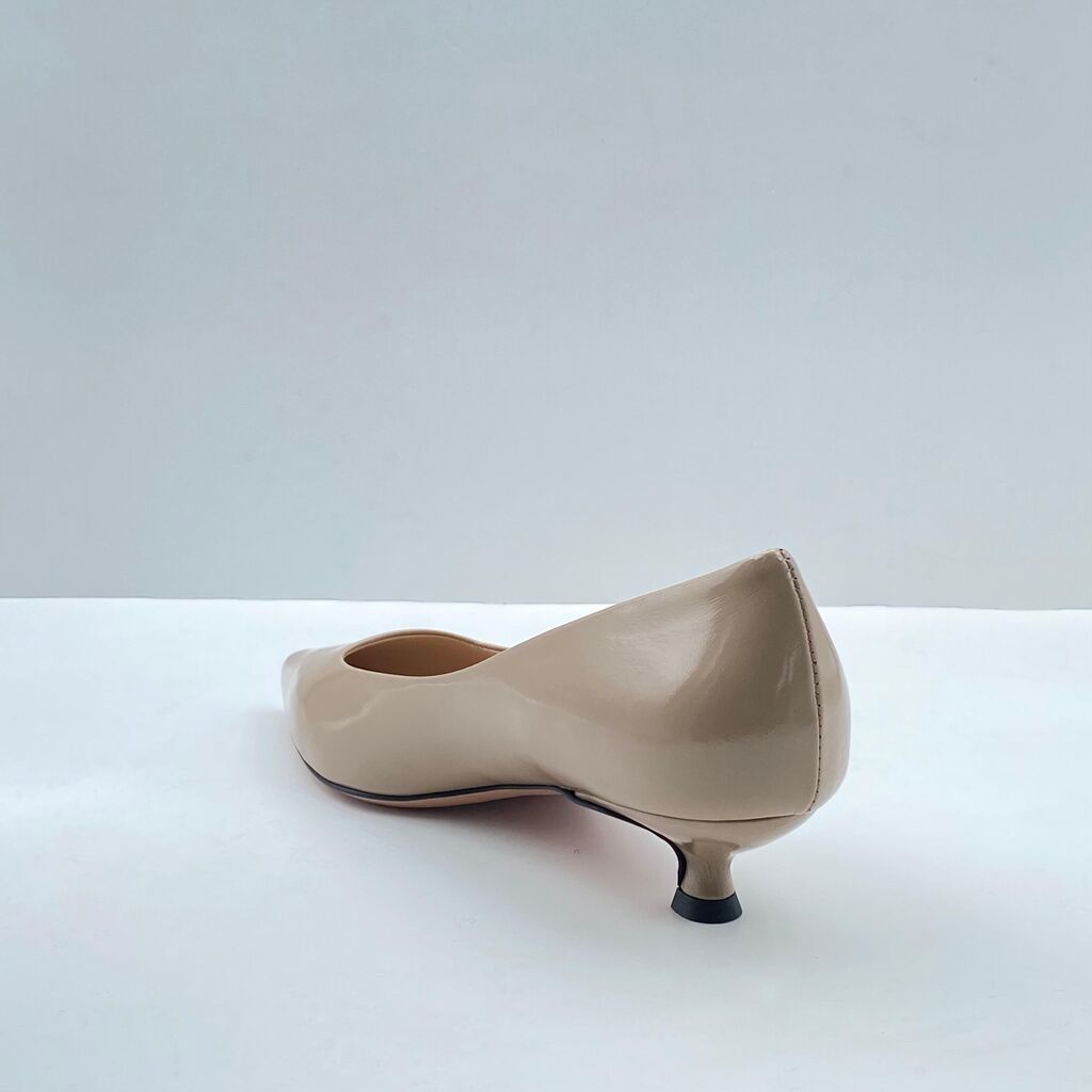 Beige Patent Pointed Toe Kitten Heel
