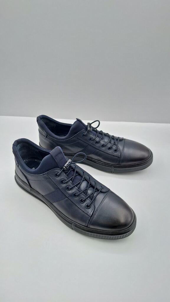Navy Leather Sneakers with Lace-Up Closure