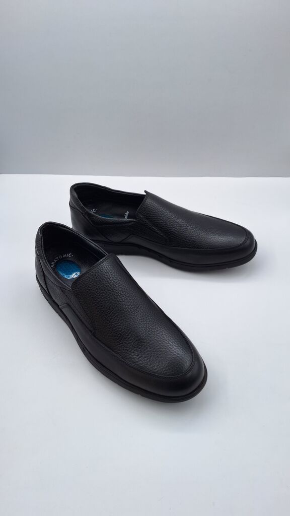 Black Textured Slip-On Loafers with Rounded Toe