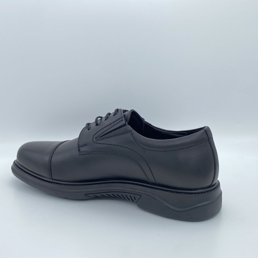 Black Leather Derby Shoe with Cap Toe