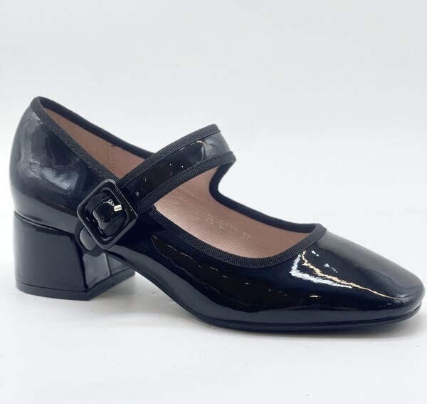 Black Patent Mary Jane Block Heel Shoe