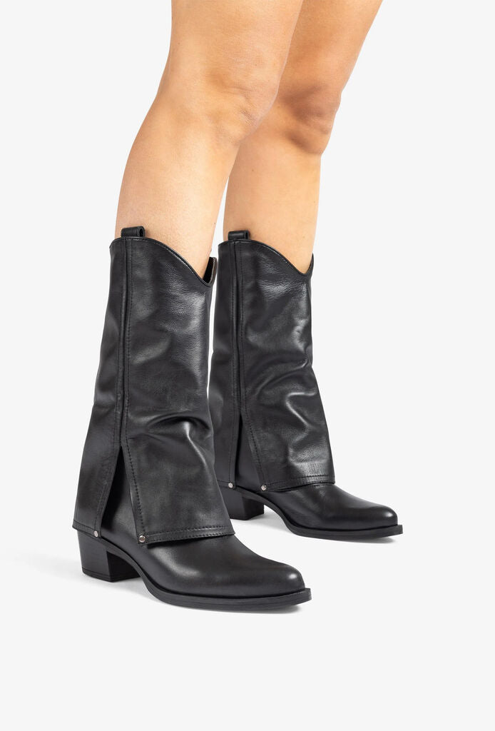 Black Leather Western Boots with Fold-Over Design