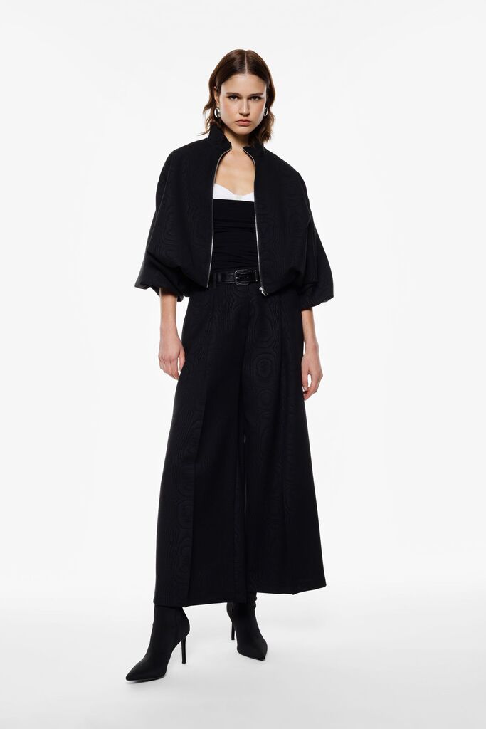 Black Jacquard Wide-Leg Culottes