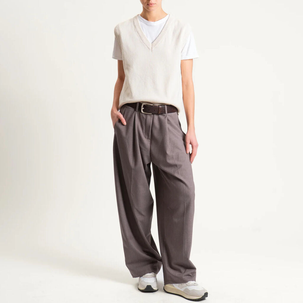 Cream Knit Sleeveless Vest with V-Neck