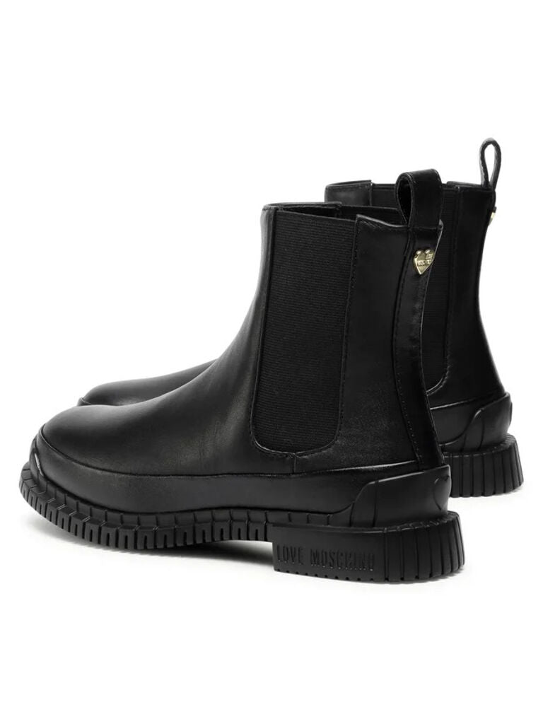 Black Textured Chelsea Boots with Chunky Sole