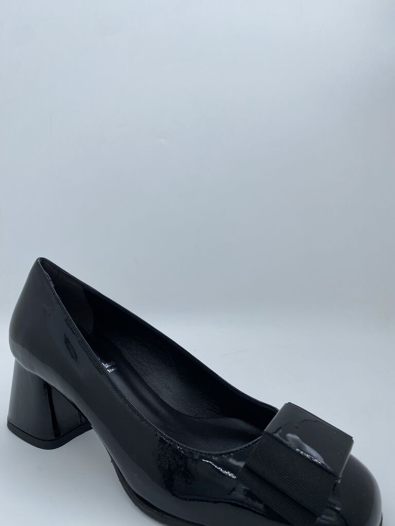 Black Patent Low Block Heel Shoes with Bow Accent