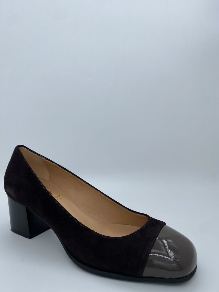 Black Suede Block Heel Pumps with Patent Toe