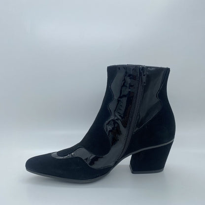 Black Textured Ankle Boots with Unique Wave Design