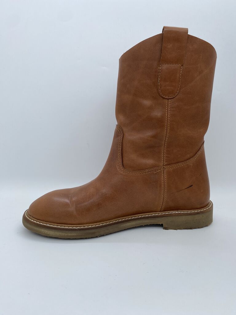Brown Leather Ankle Boot with Pull-On Style