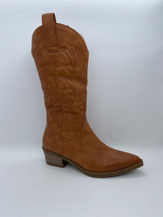 Tan Distressed Western Boot with Pointed Toe