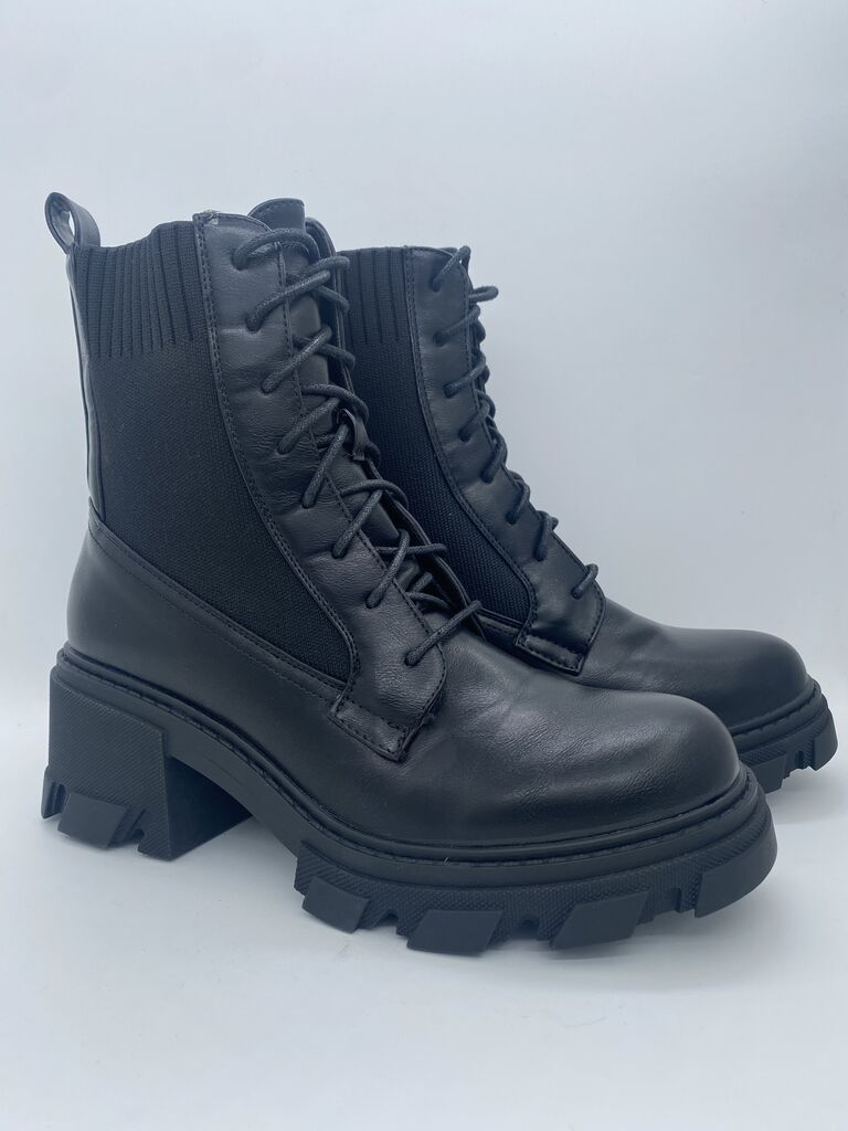 Black Chunky Sole Ankle Boots with Ribbed Panel
