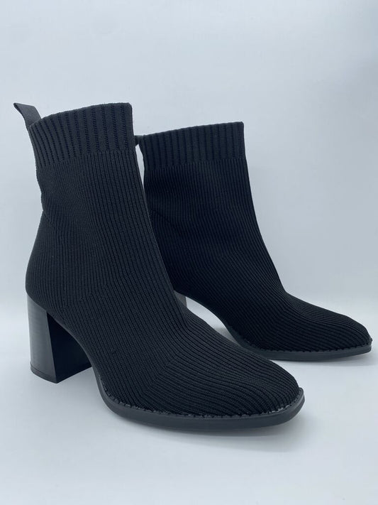 Black Textured Ankle Boots with Block Heel