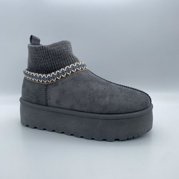 Gray Knit High-Top Slip-On Shoes with Embroidered Detail