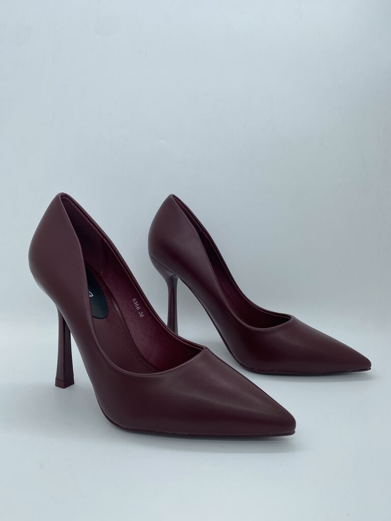 Burgundy Patent Pumps with Elegant Heel