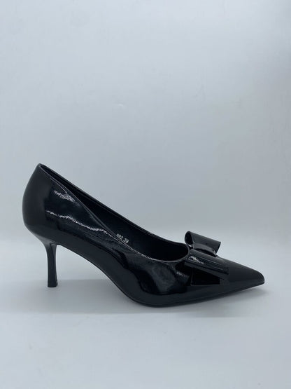 Black Patent Leather Pumps with Bow Detail