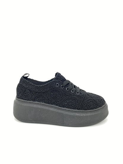 Sneaker Embroidery BLACK