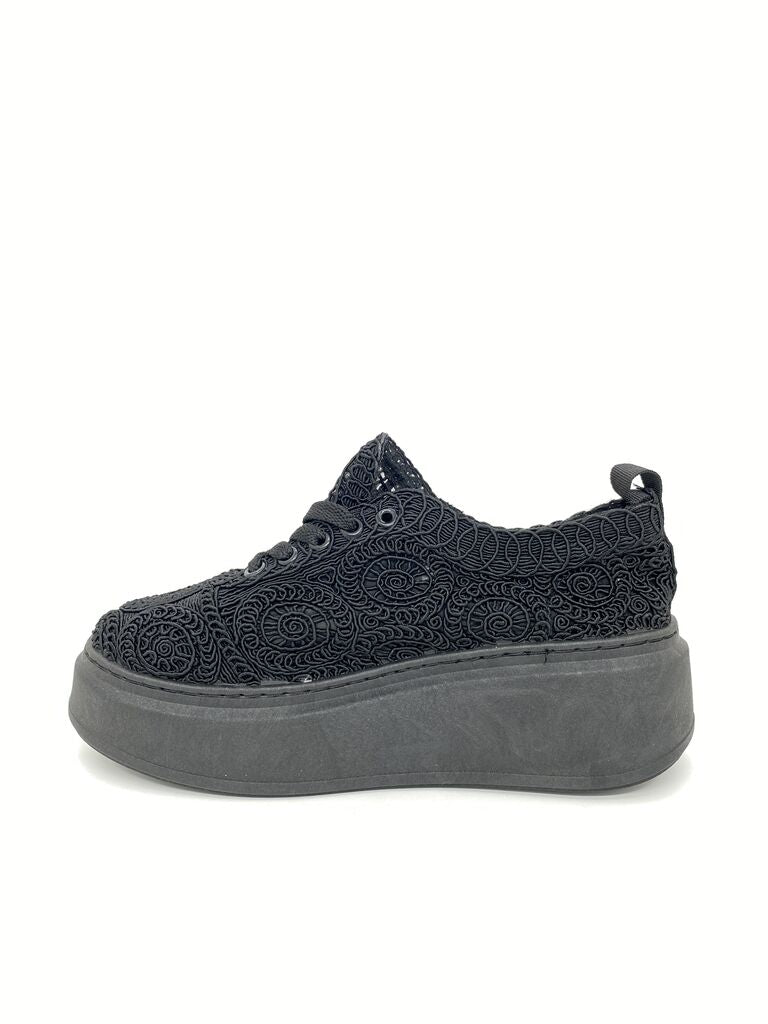Sneaker Embroidery BLACK