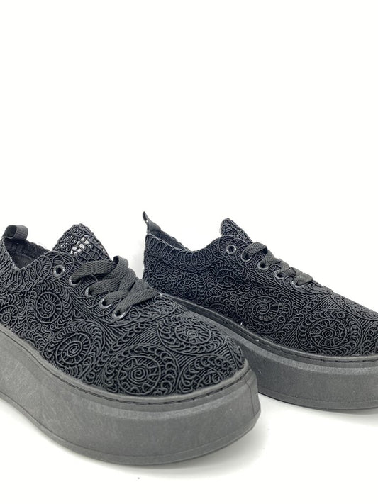 Sneaker Embroidery BLACK