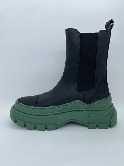 Black Chunky Sole Leather Boot with Contrast Sole