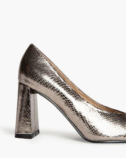 Silver Textured Pointed Toe Heels