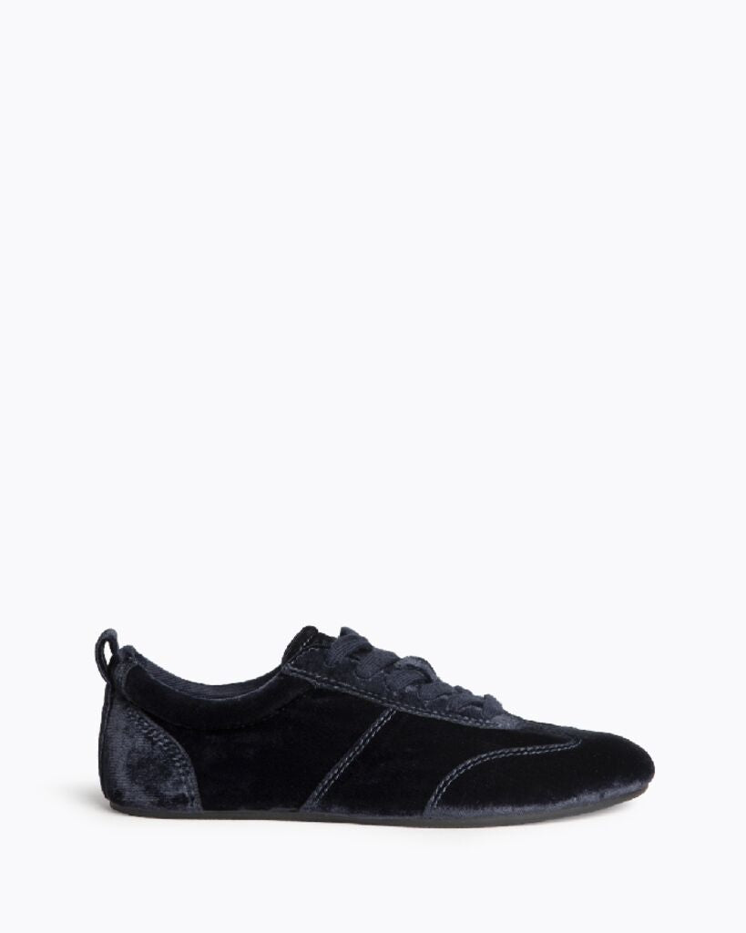 Black Velvet Casual Lace-Up Shoes
