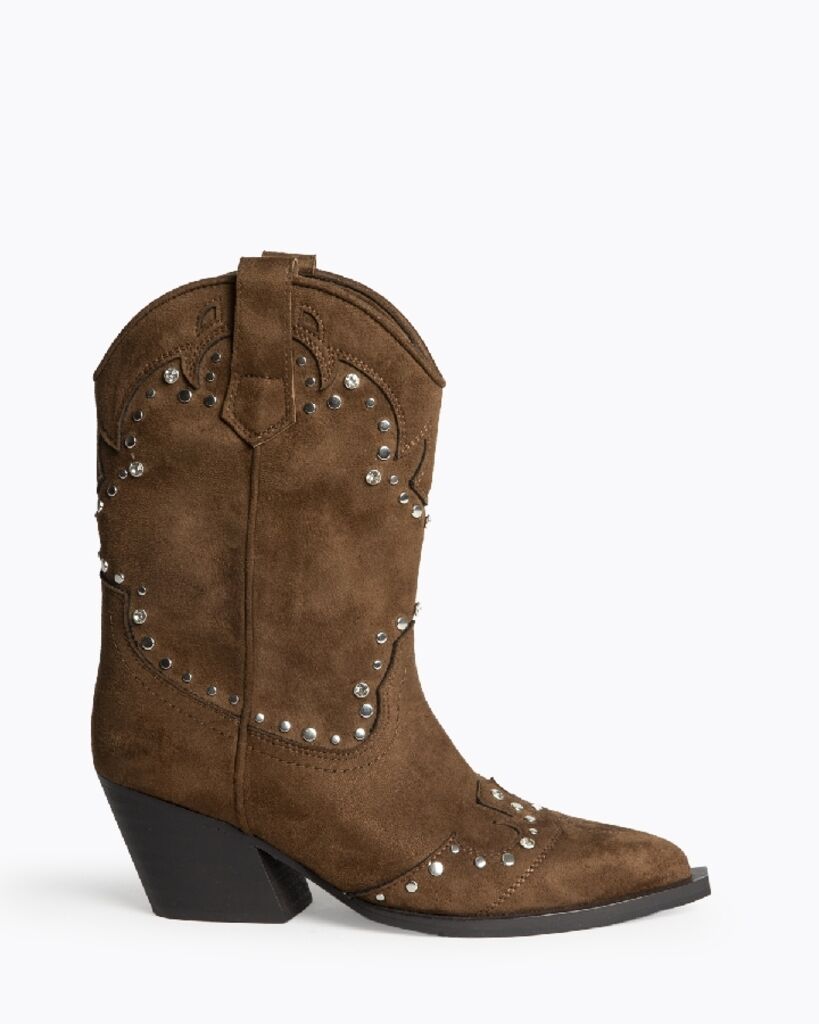 Brown Suede Western Boots with Stud Detailing