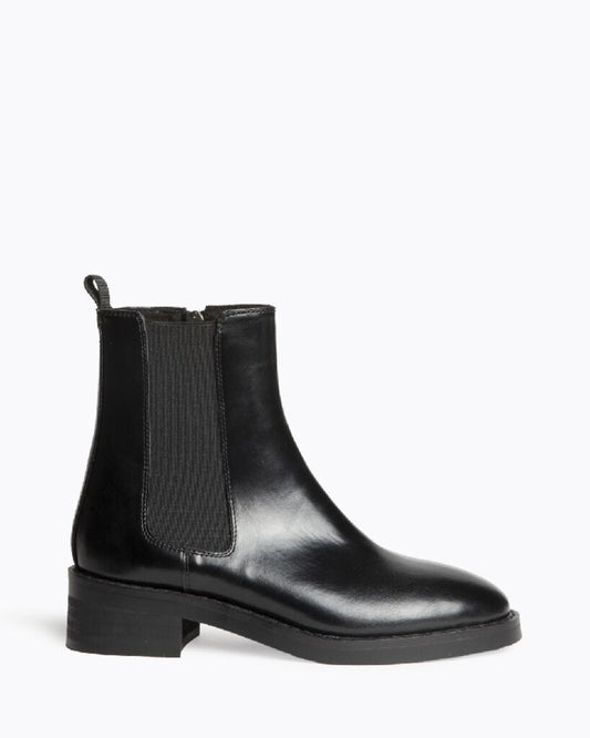 Black Leather Ankle Boot with Elastic Gusset