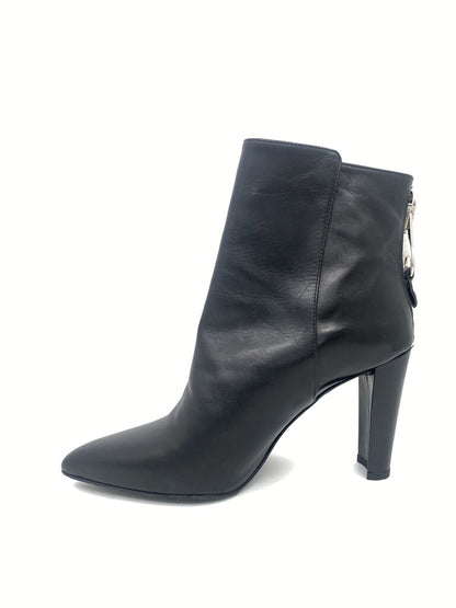 Black Ankle Boot with Heel and Zip Detailing