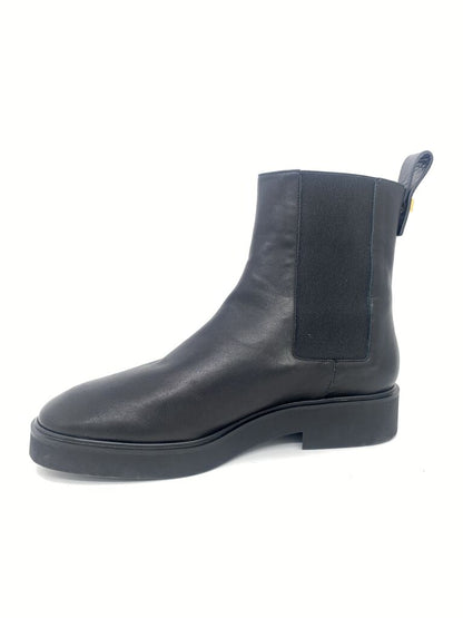 Black Leather Chelsea Boot with Pull Tab
