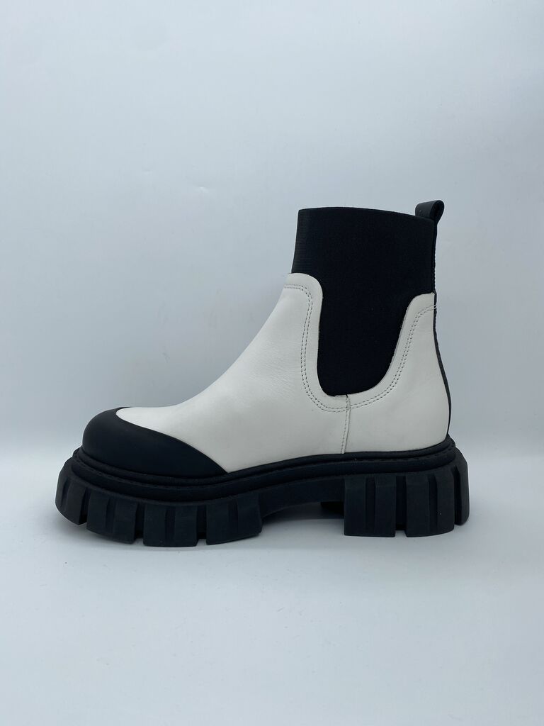 White Leather Chelsea Boot with Chunky Sole