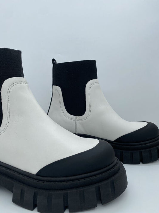White Leather Chelsea Boot with Chunky Sole