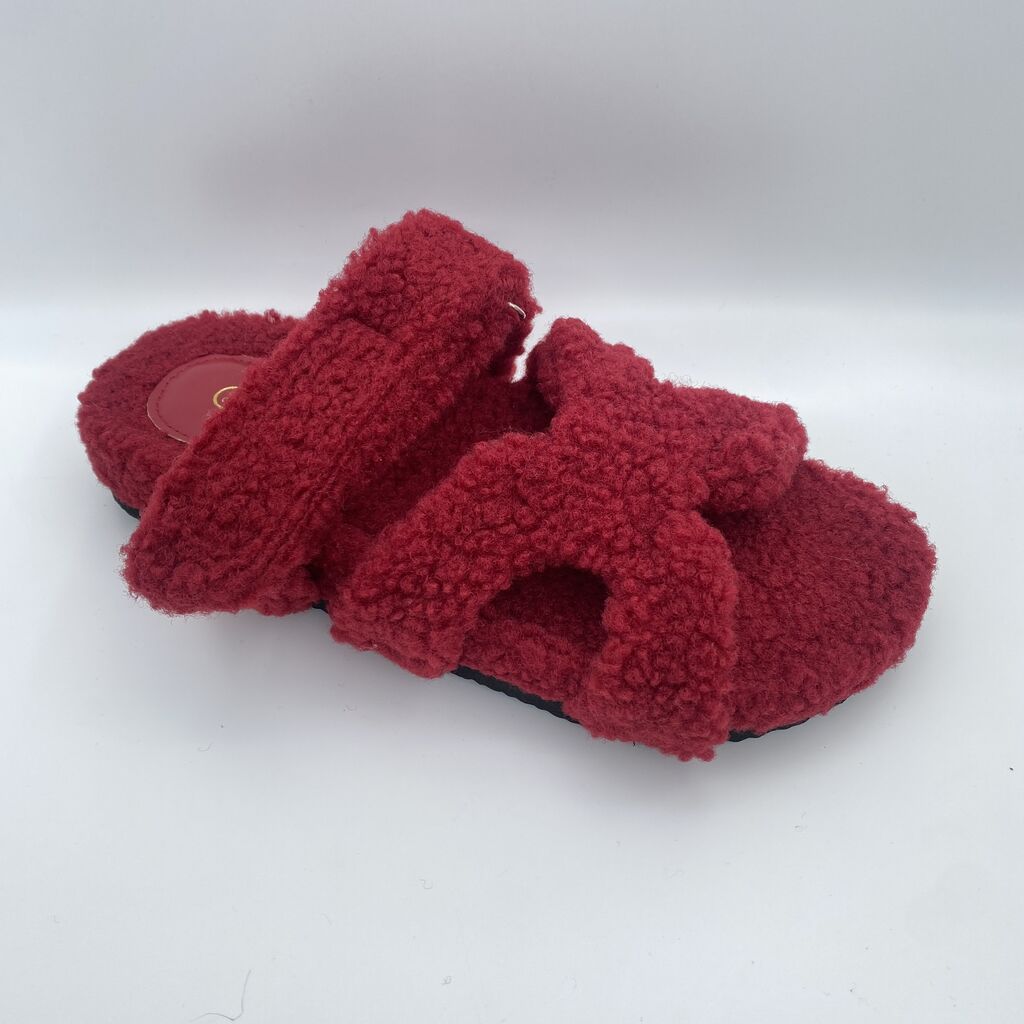 Red Fuzzy Sandals with Soft Plush Texture