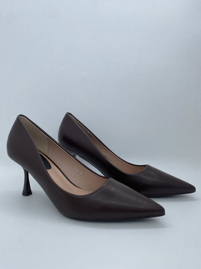 Chocolate Pointed-Toe Heels with Sleek Silhouette