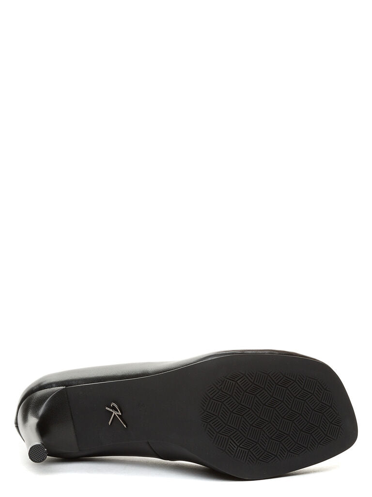 Black Leather Pump with Stiletto Heel