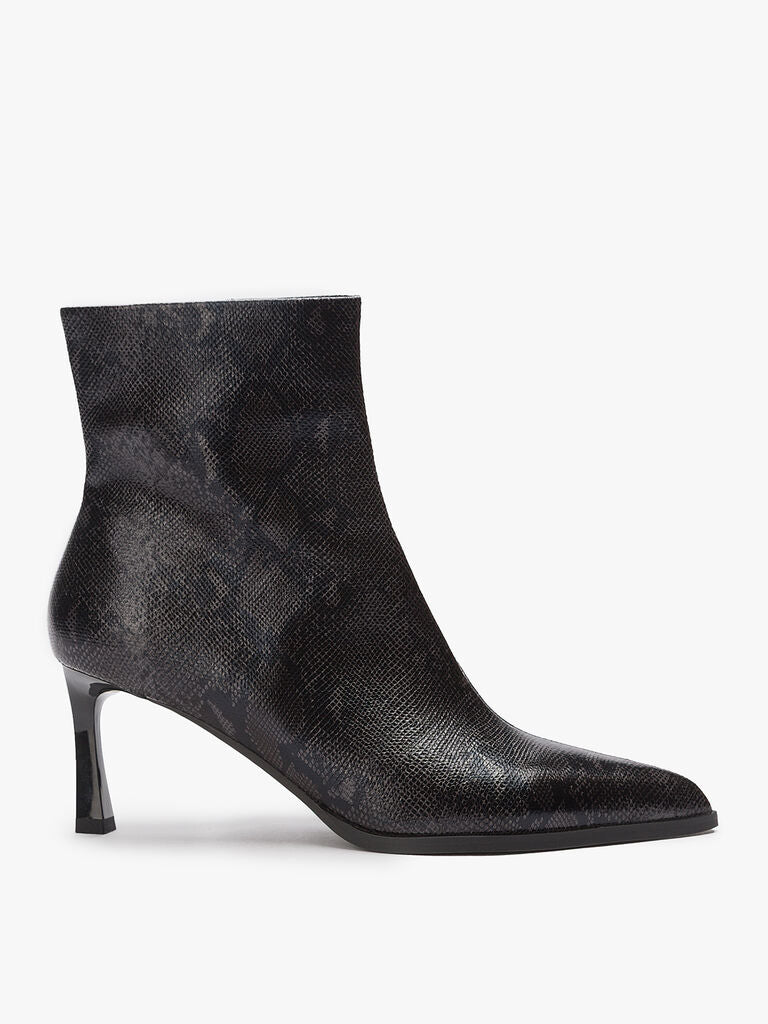 Black Textured Ankle Boots with Pointed Toe