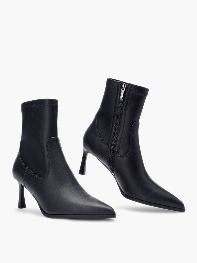 Black Pointed Toe Leather Ankle Boots
