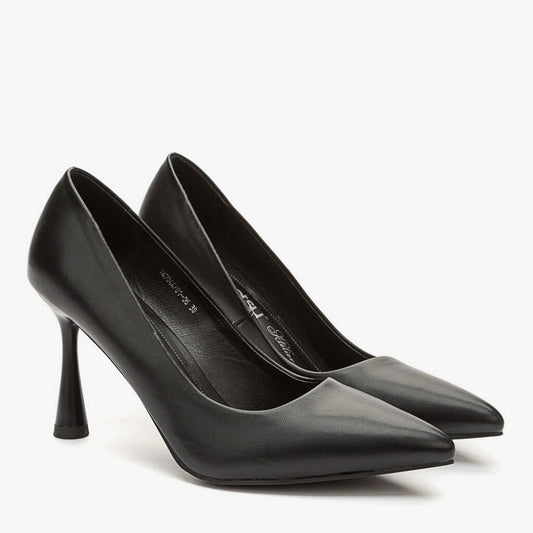 Black Leather Pointed Toe Heels with Curved Heel