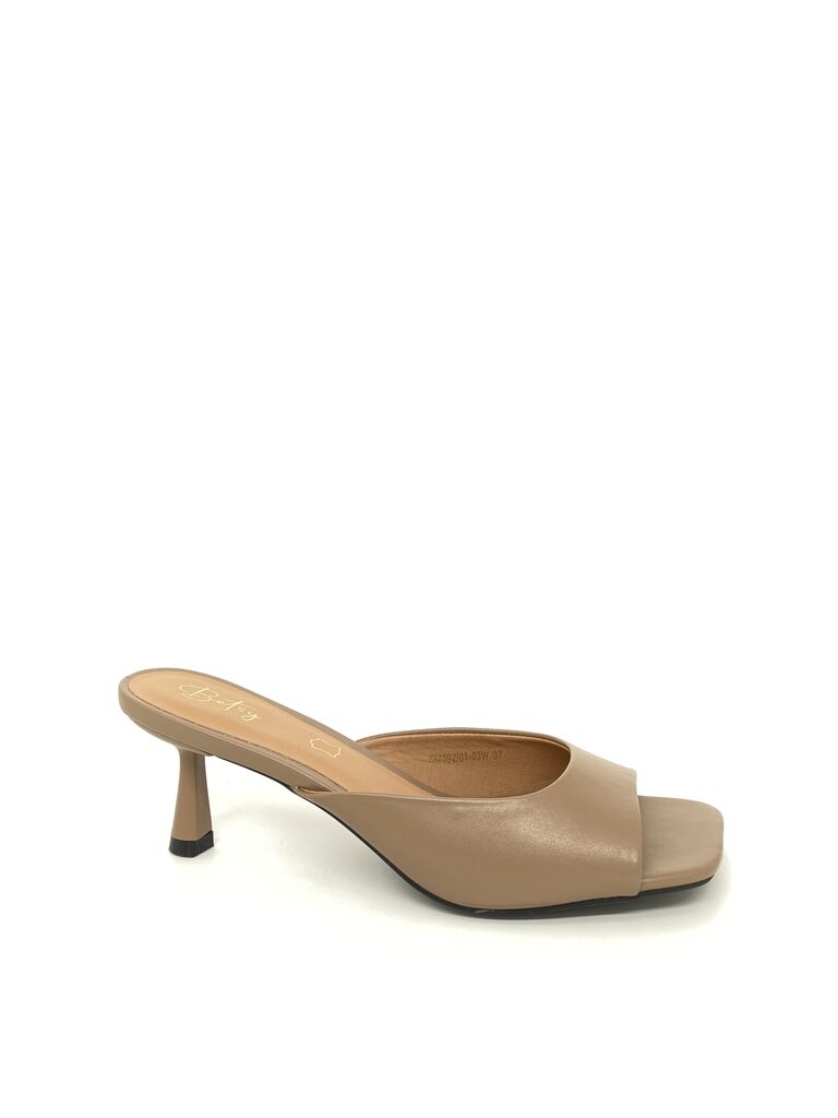 Heeled Mule Open-Toe Nappa D.BEIGE